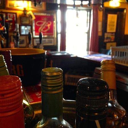 The Kings Head Bed & Breakfast Дийл Екстериор снимка