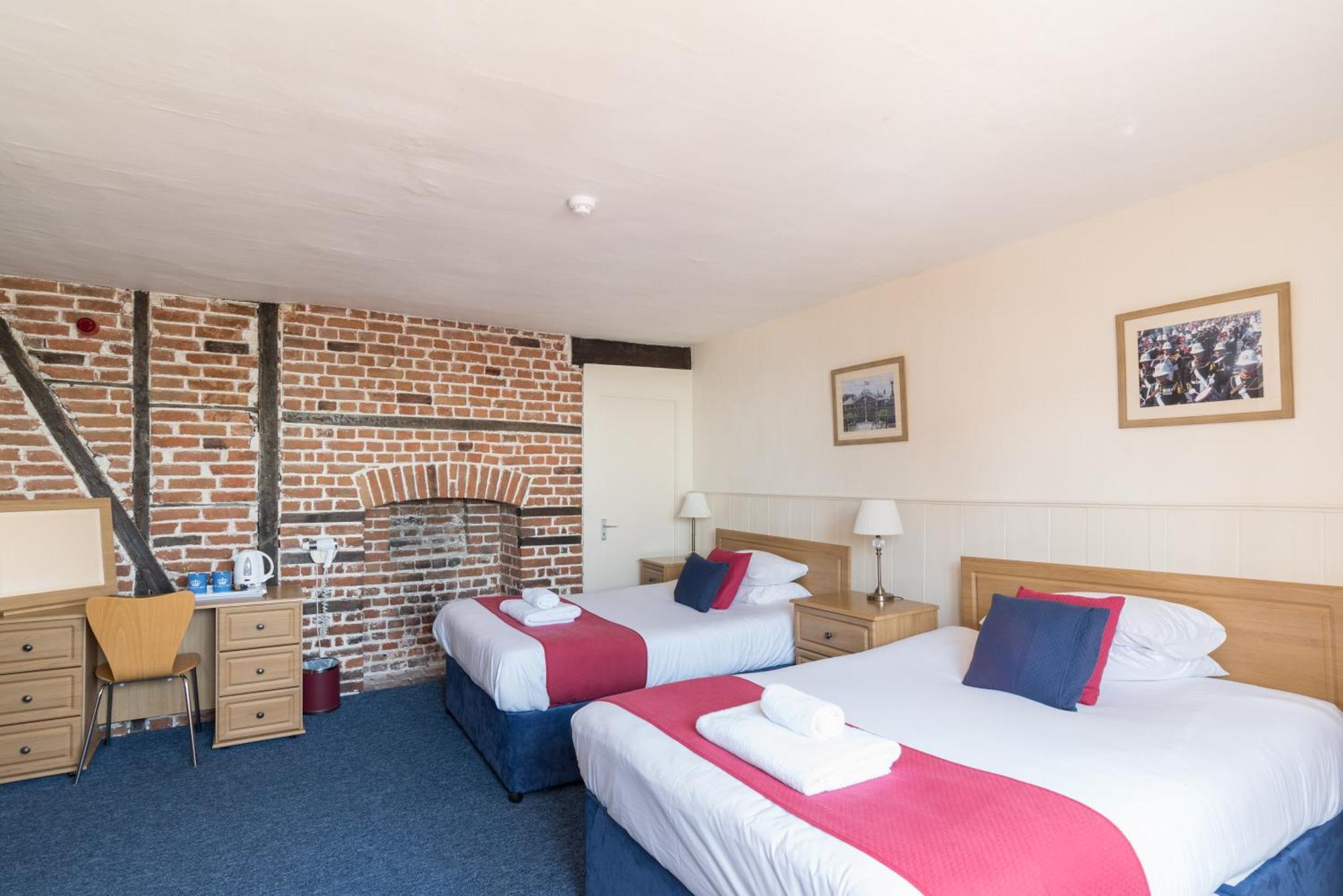 The Kings Head Bed & Breakfast Дийл Екстериор снимка